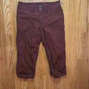Arcteryx sz 0 Parapet Capri Womens Maroon Red Nylon Stretch Crop Hiking Pants